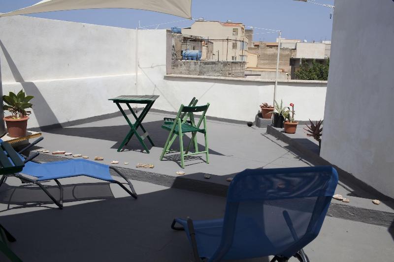 Area 12 Bb Panzió Trapani Kültér fotó